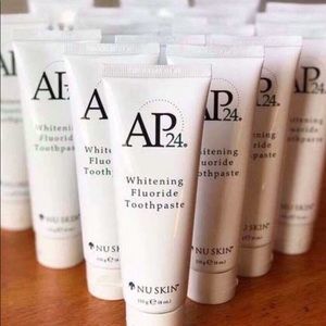 Whitening toothpaste